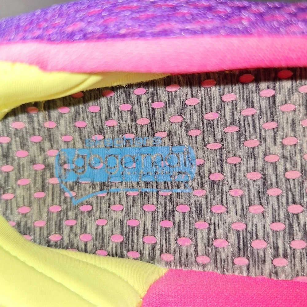 Skechers these goga